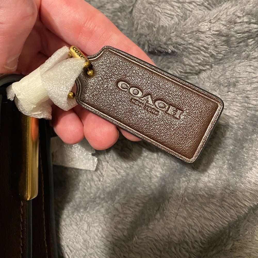 COACH TABBY 26 Shoulder Bag - Picture 15 of 17